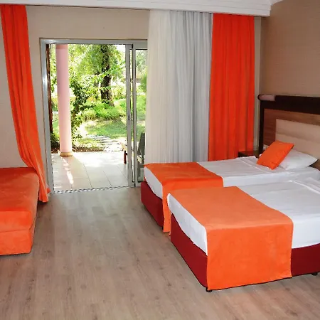 Üdülőközpont Sueno 5*