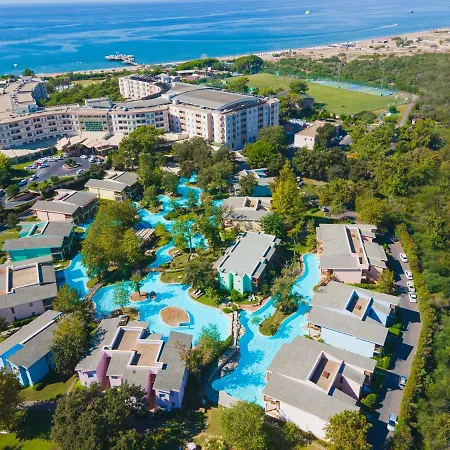 Üdülőközpont Sueno 5*